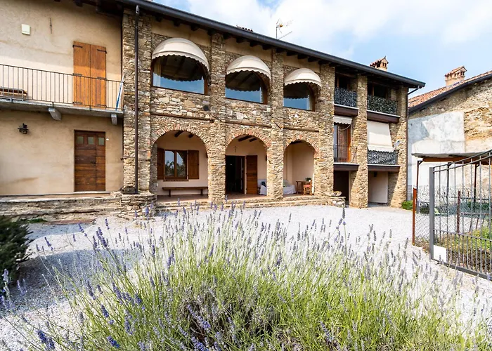 Apartment Zia Cherubina Colle Brianza